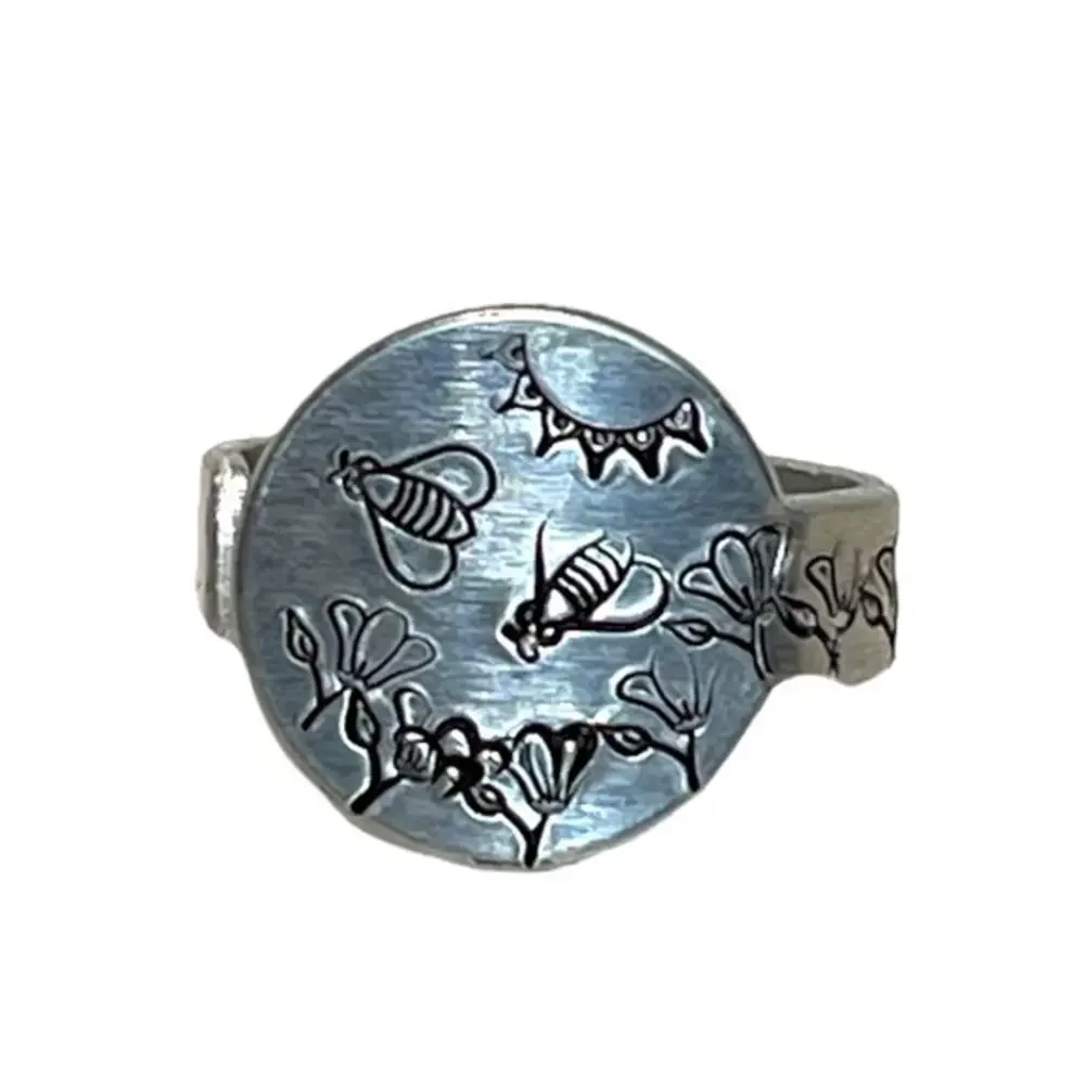Handmade 9/10 stamped boho floral bee adjustable hypoallergenic medallion‎ ring